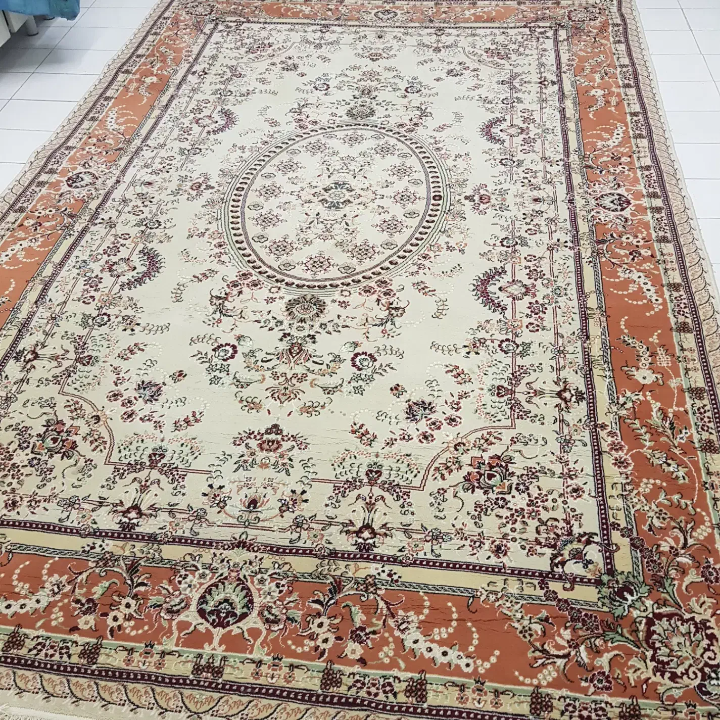 فروش  فرش سالم|فرش|رشت, هلال احمر|دیوار