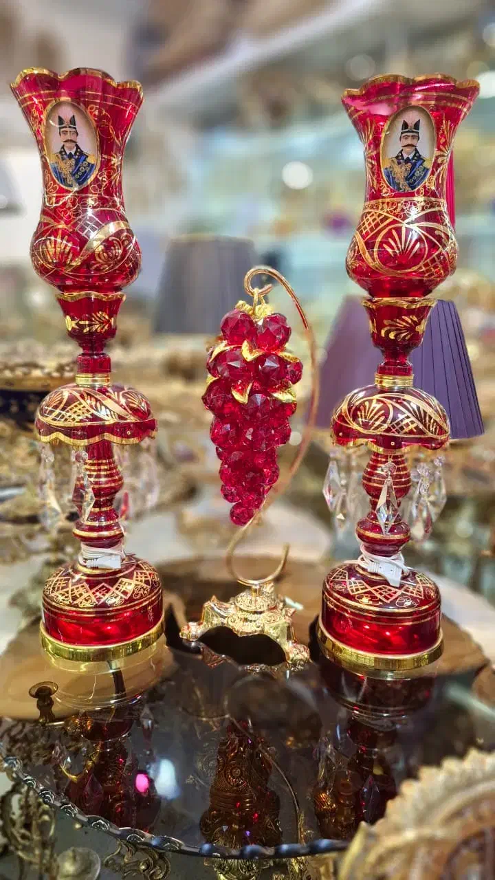 شمعدان شاه عباسی و خوشه انگور تمام کریستال دکوری|صنایع دستی و سایر لوازم تزئینی|تهران, شوش (باغ آذری)|دیوار