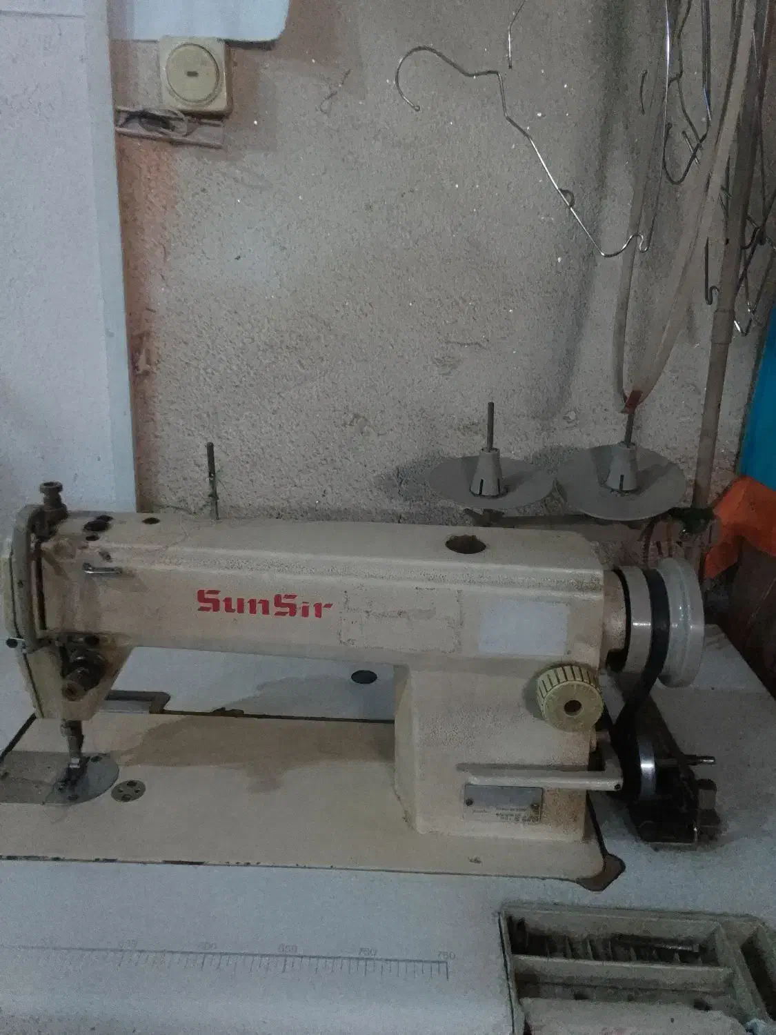 چرخ خیاطی با میزکار|چرخ خیاطی و ریسندگی|آمل, |دیوار