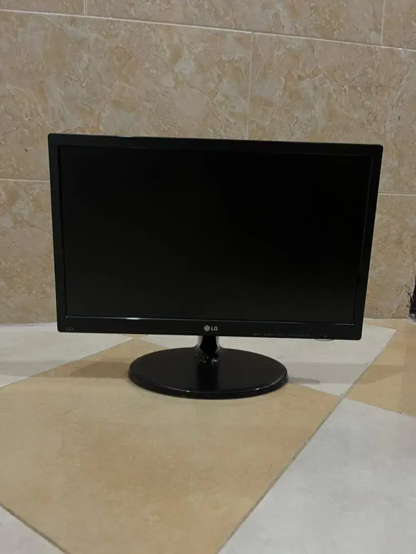 مانیتور LG|رایانه رومیزی|بندرعباس, |دیوار