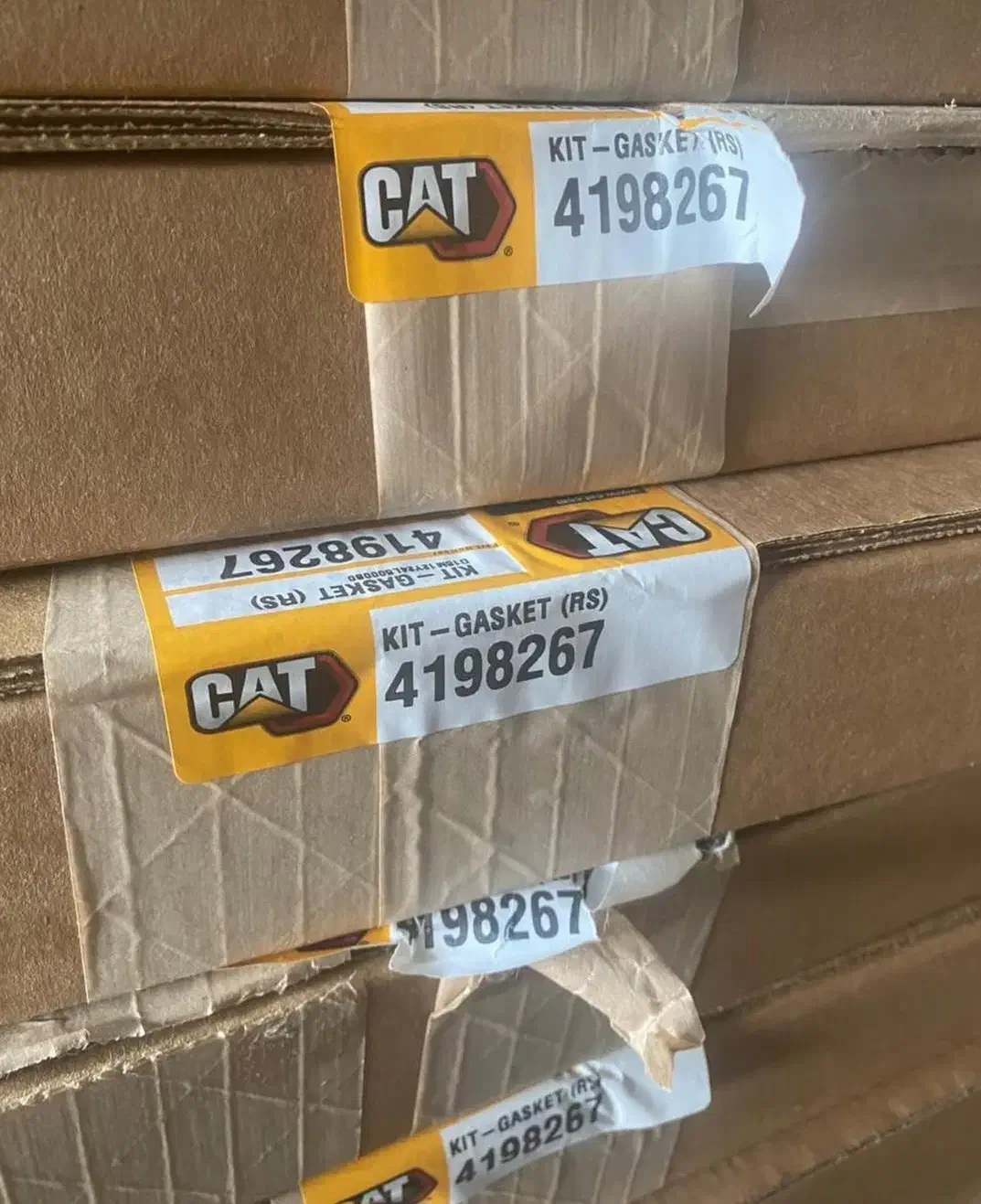 قطعات یدکی کاترپیلار|عمدهفروشی|تهران, امیریه|دیوار