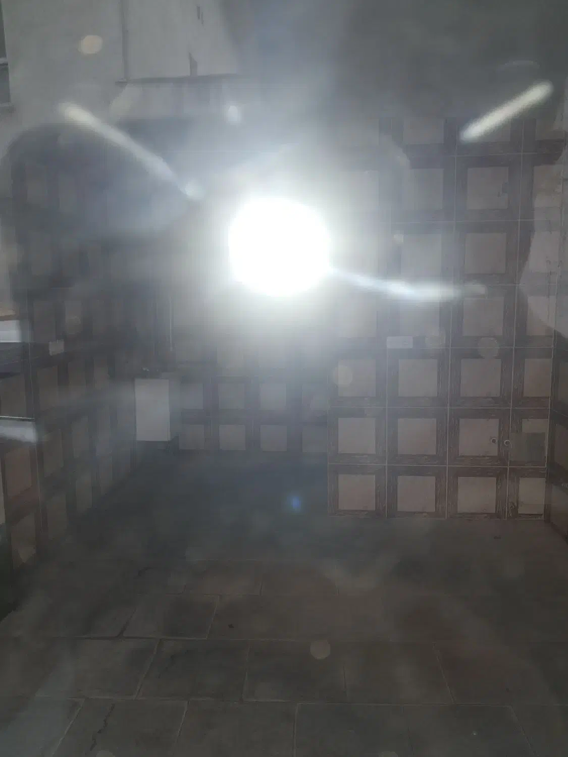 مغازه ۴۰ متر خیابان نادرصفایی|اجارهٔ مغازه و غرفه|رشت, خمیران زاهدان|دیوار