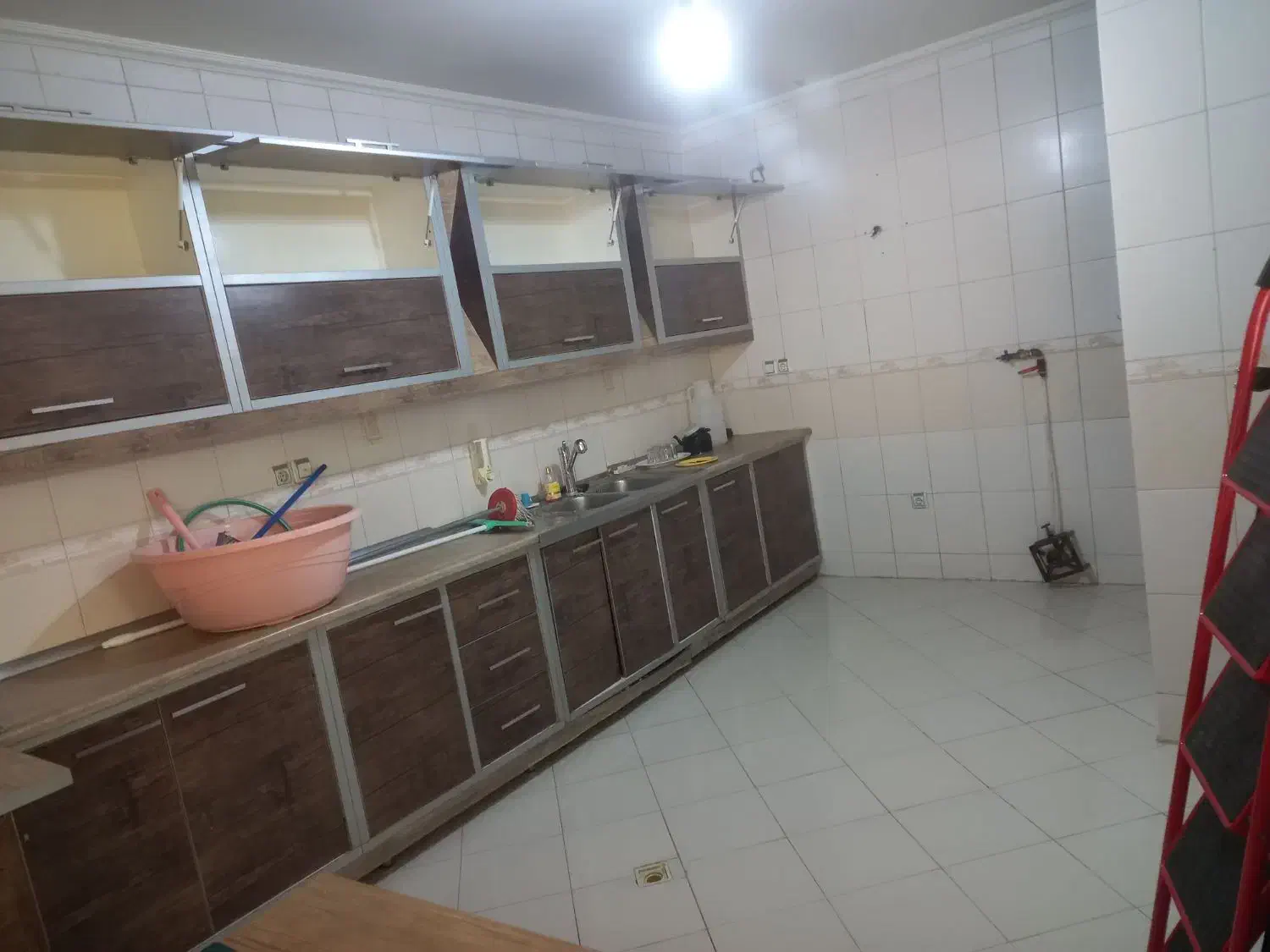 تمیزکاری نظافت منزل راپله|خدمات نظافت|اصفهان, احمدآباد|دیوار