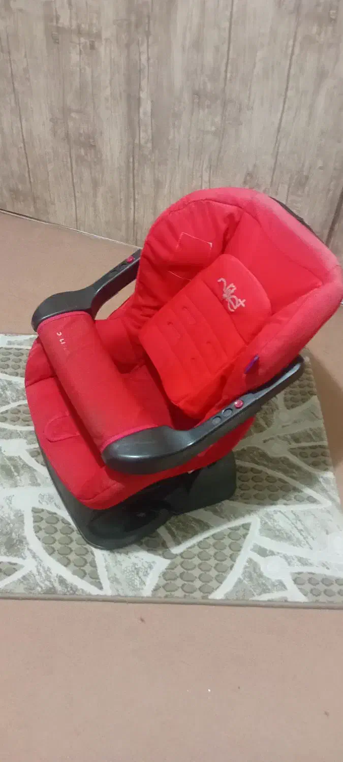 صندلی خودرو کودک دلیجان|تخت و صندلی بچه|چهارباغ, |دیوار