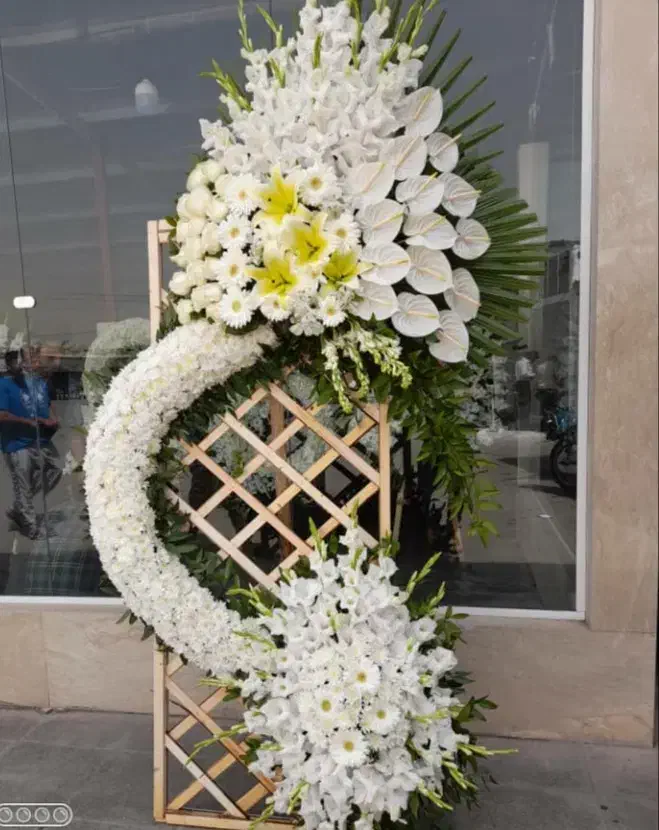 تاج گل ترحیم و جشنی|خدمات پذیرایی، مراسم|تهران, میرداماد|دیوار