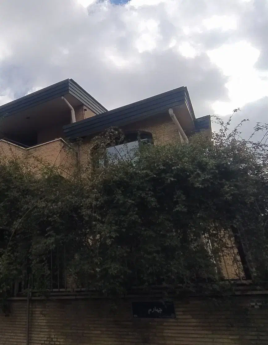 ۱۴۰متر حیاط مستغل  سعادتآباد|فروش دفتر کار، اتاق اداری، مطب|تهران, آسمان|دیوار