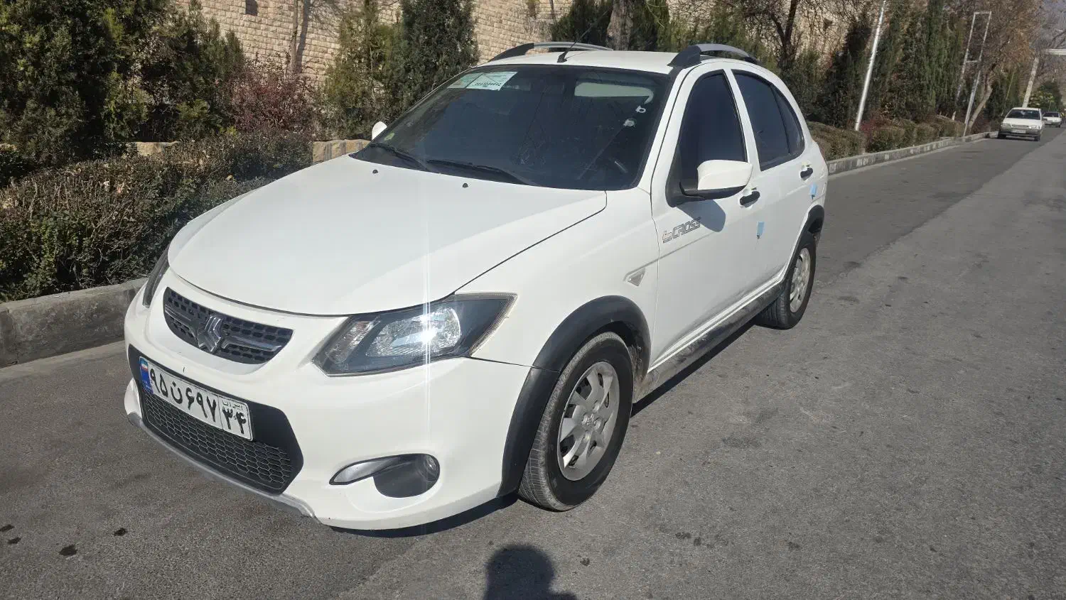 کوئیک|خودرو سواری و وانت|شیراز, باغ تخت|دیوار