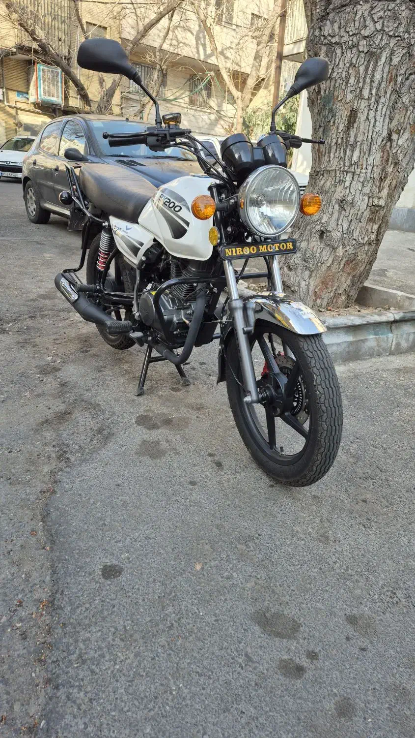 bx200abs|موتورسیکلت|تهران, طرشت|دیوار