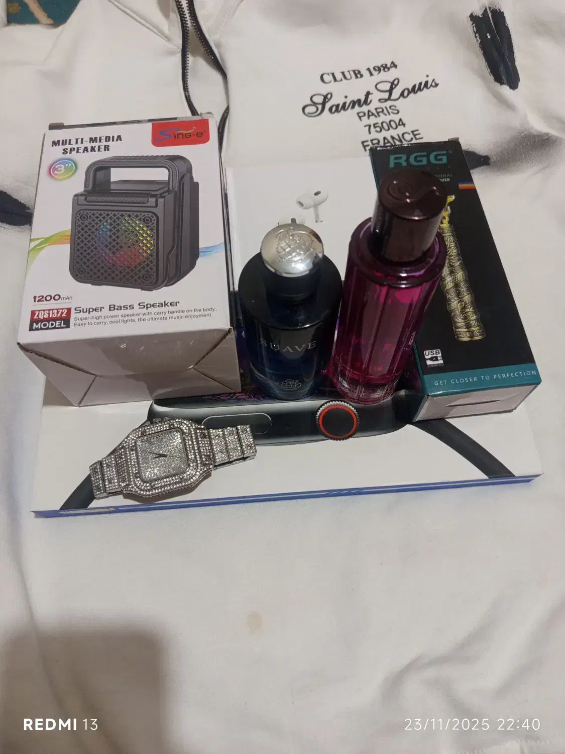 عطر.  ساعت . اپل واچ . ایرپاد. شیور|پخش‌کننده همراه|ملارد, |دیوار