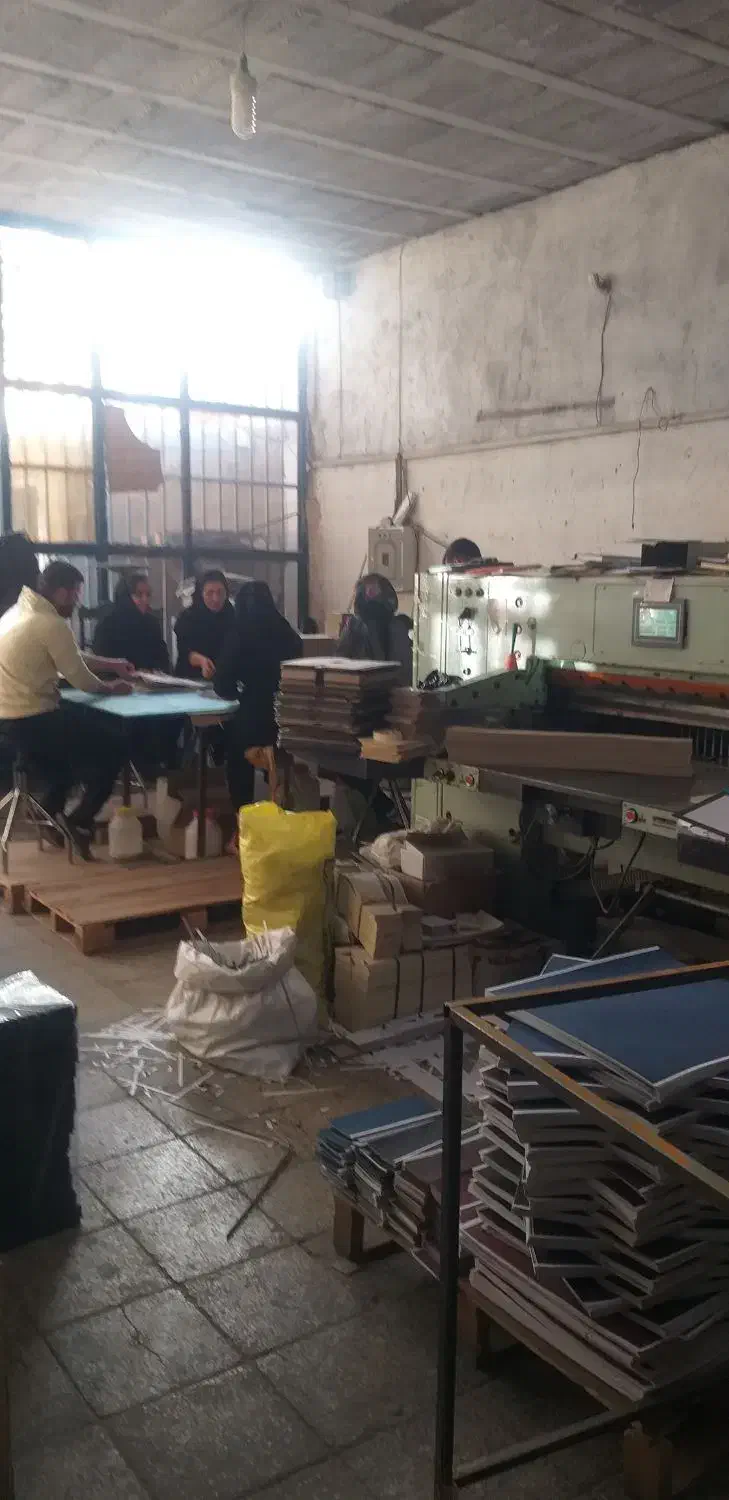 تعدادی نیرو خانم و آقا جهت کار در کارگاه صحافی|استخدام صنعتی، فنی، مهندسی|خمینیشهر, |دیوار