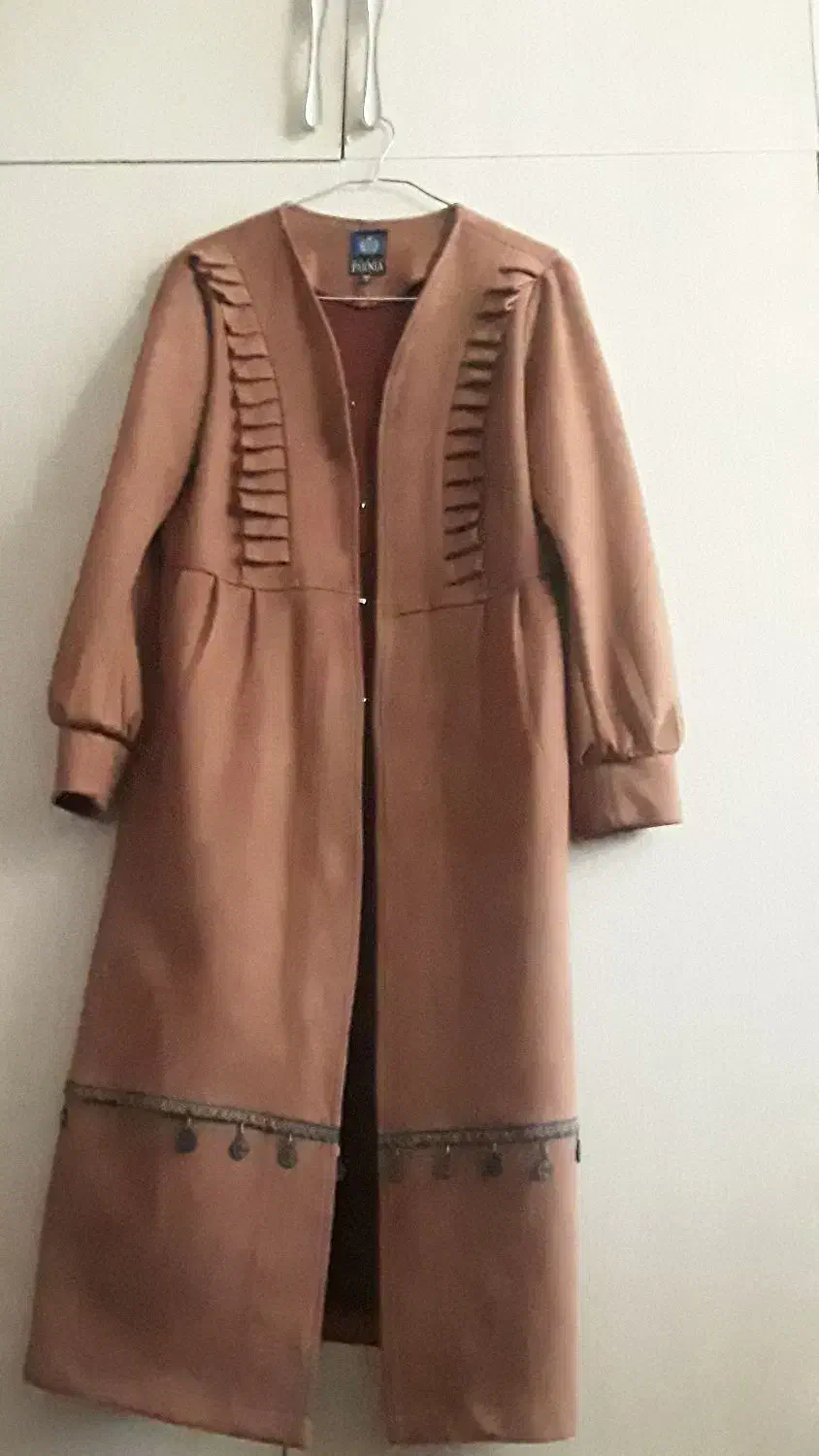 پالتو|لباس|کهریزک, |دیوار