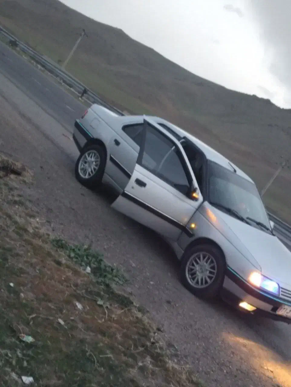 پژو۴۰۵ مدل ۸۵|خودرو سواری و وانت|سهند, |دیوار