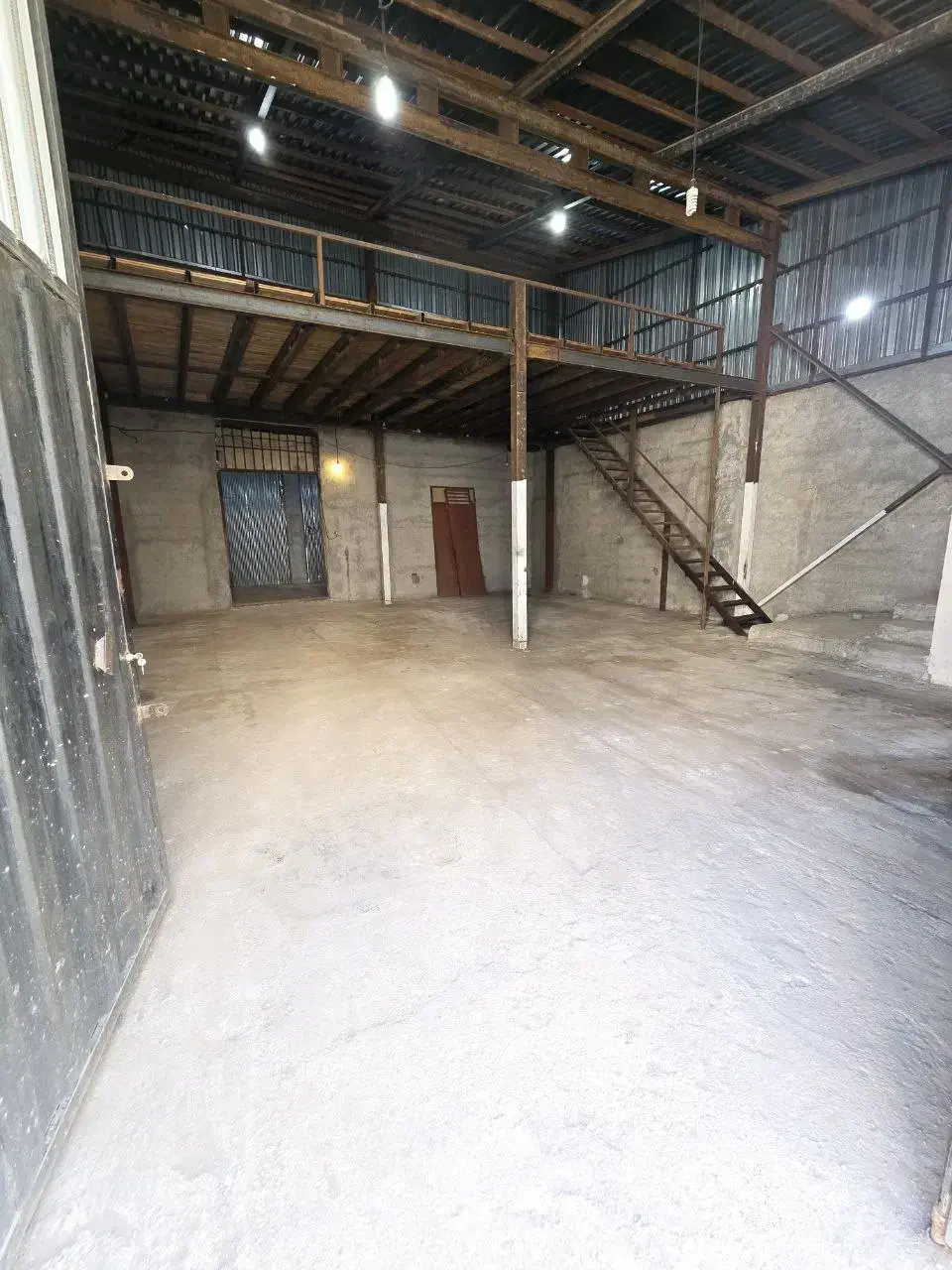 اجاره سوله ۱۴۵ متر میدان امام حسین|اجارهٔ دفتر صنعتی، کشاورزی، تجاری|رشت, فلسطین|دیوار