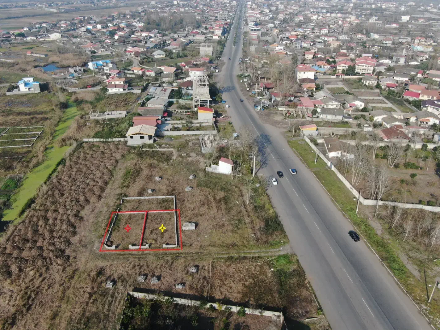 زمین مسکونی/بر اول جاده اسفالت|فروش زمین و ملک کلنگی|رشت, بازار|دیوار