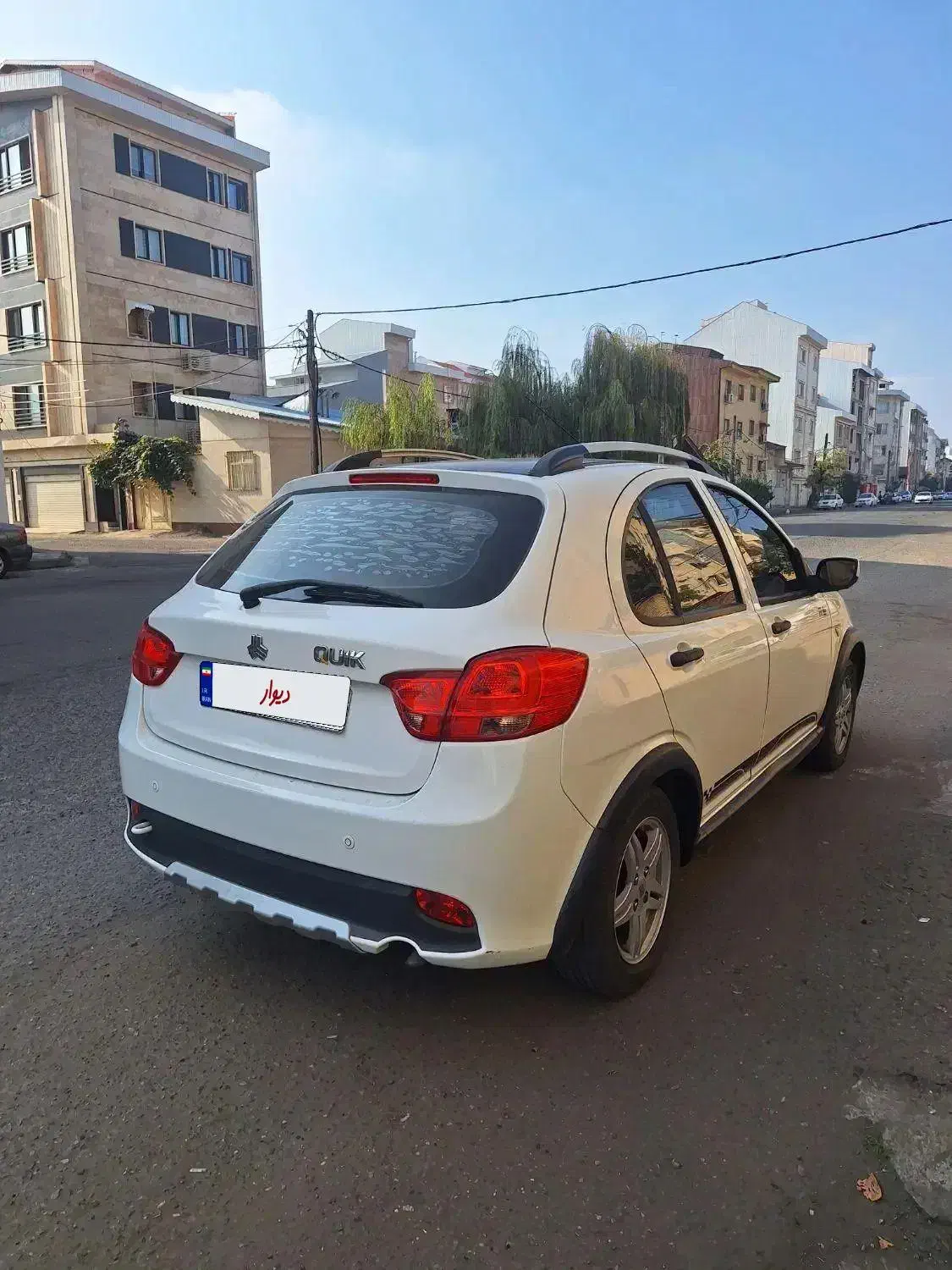 کوییکr مدل1401 سفید مشکی|خودرو سواری و وانت|رشت, پاستوریزه|دیوار