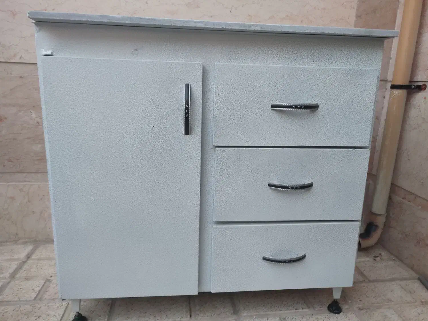 کابینت فلزی،هود ،اجاق گاز ، کاملا سالم در حد نو |جاکفشی، کمد، دراور|کامیاران, |دیوار