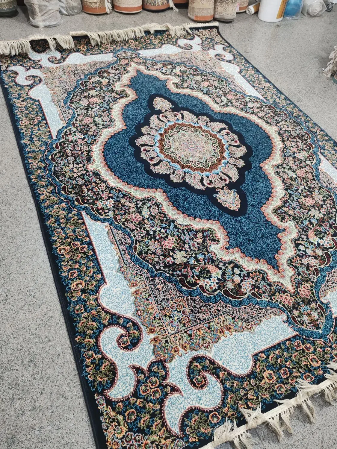 2تخته فرش 6متری نقشه سلطان سورمه ای 700شاانه|فرش|قم, نیروگاه|دیوار