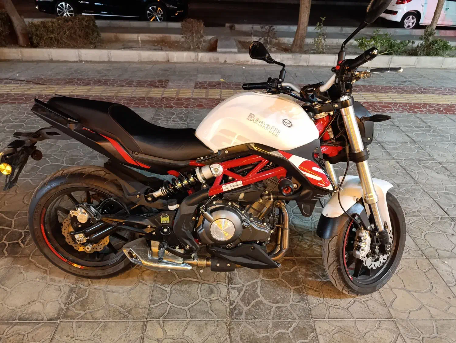 بنلی ۳۰۰ جفت|موتورسیکلت|اصفهان, پوریای ولی|دیوار