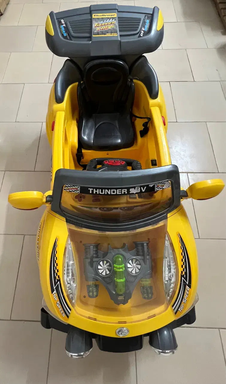 ماشین شارژی|اسباب‌بازی بچه|میبد, |دیوار