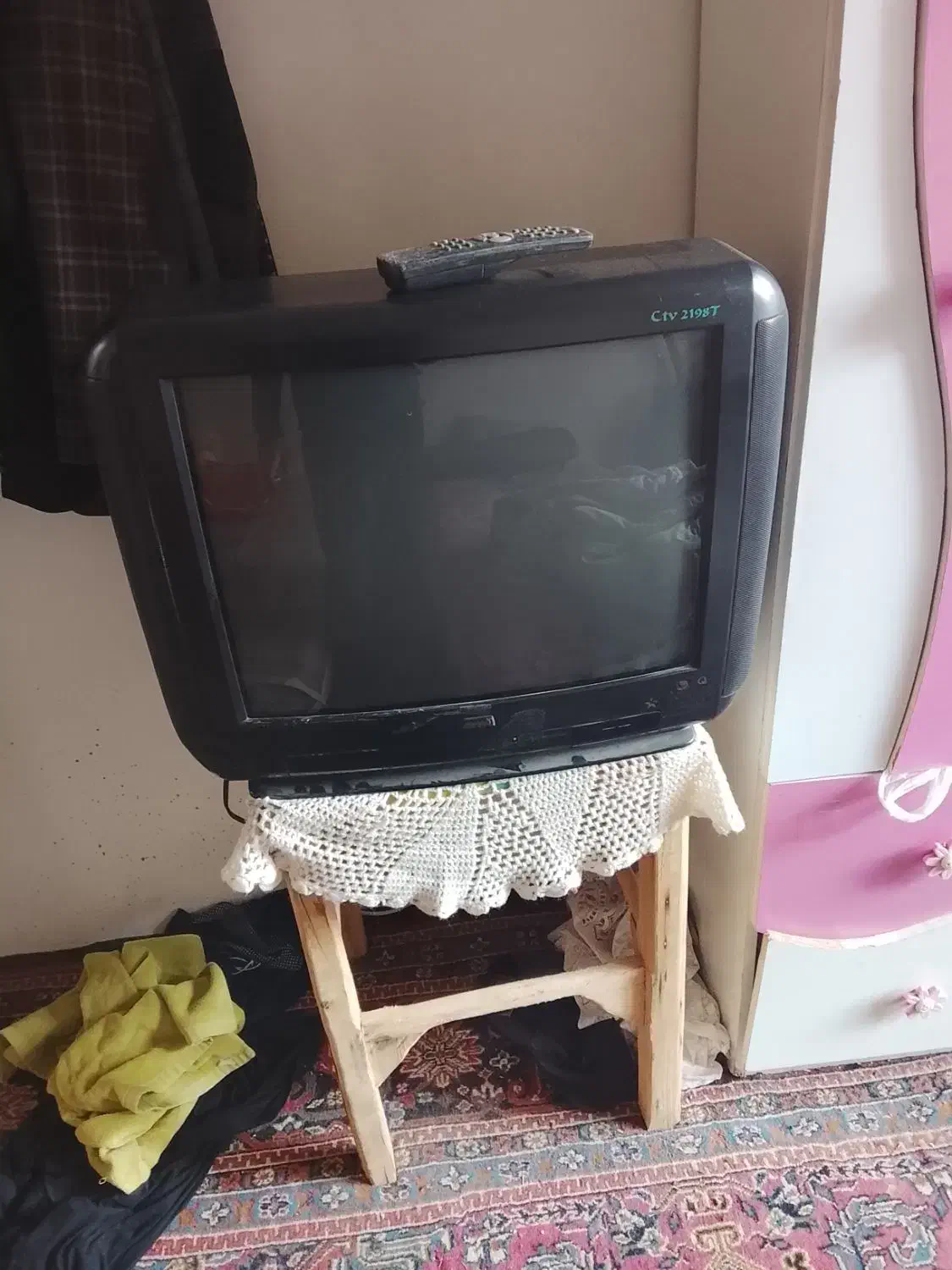تلویزیون قدیمی رنگی سالم|تلویزیون و پروژکتور|تبریز, |دیوار