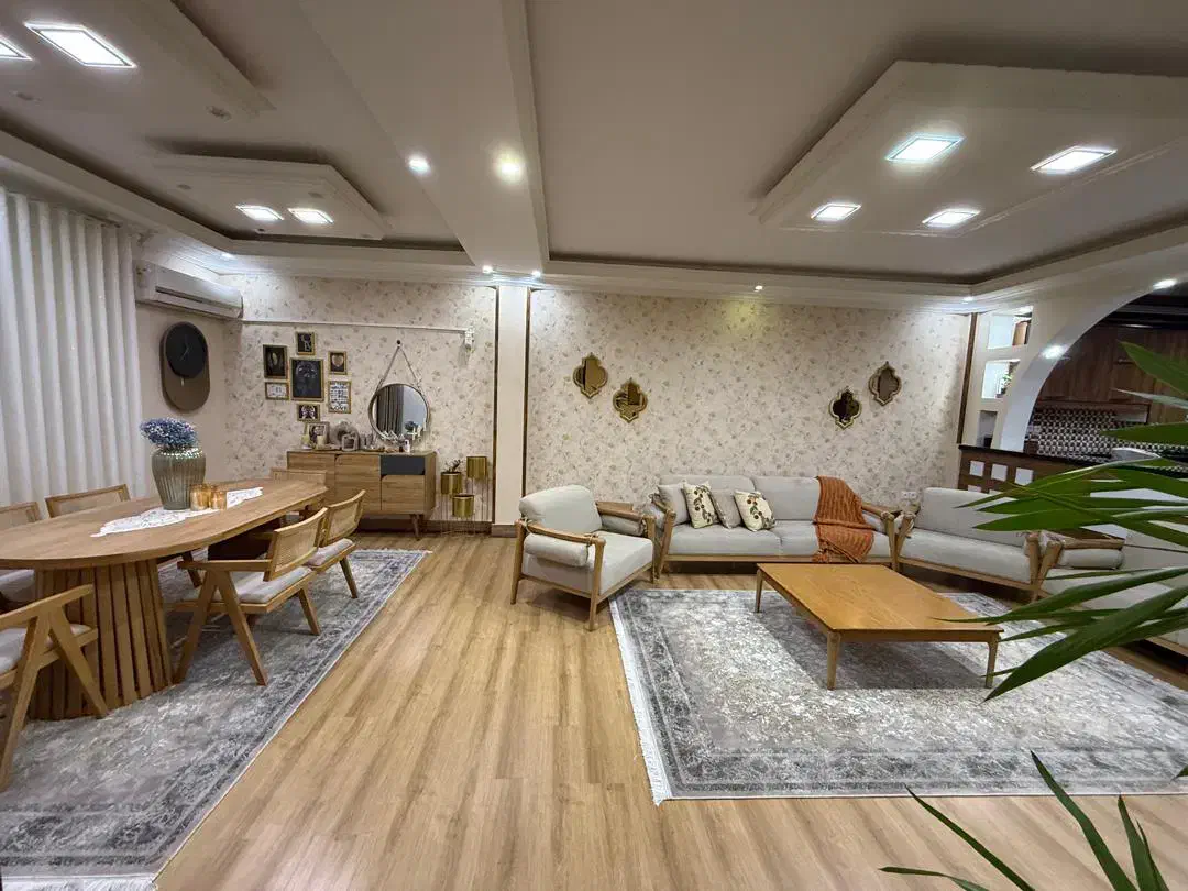 فروش دو طبقه کارکنان شمالی بر بلوار|فروش خانه و ویلا|دوگنبدان, |دیوار