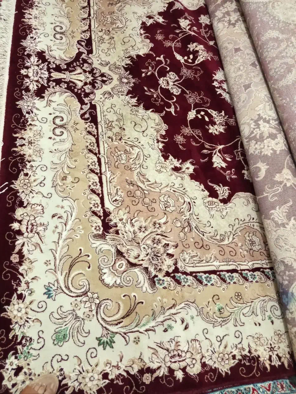 تعدادی لوازم خانگی بفروش می‌رسد|فرش|زابل, |دیوار