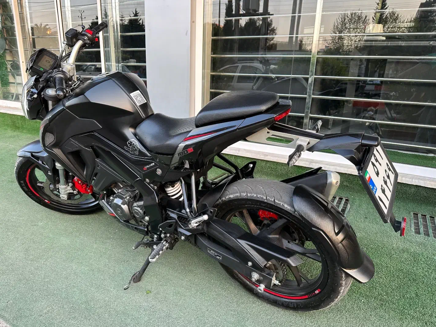 بنلی ۱۸۰ سی سی مدل ۱۴۰۱ مدارک کامل با بیمه|موتورسیکلت|ساری, |دیوار