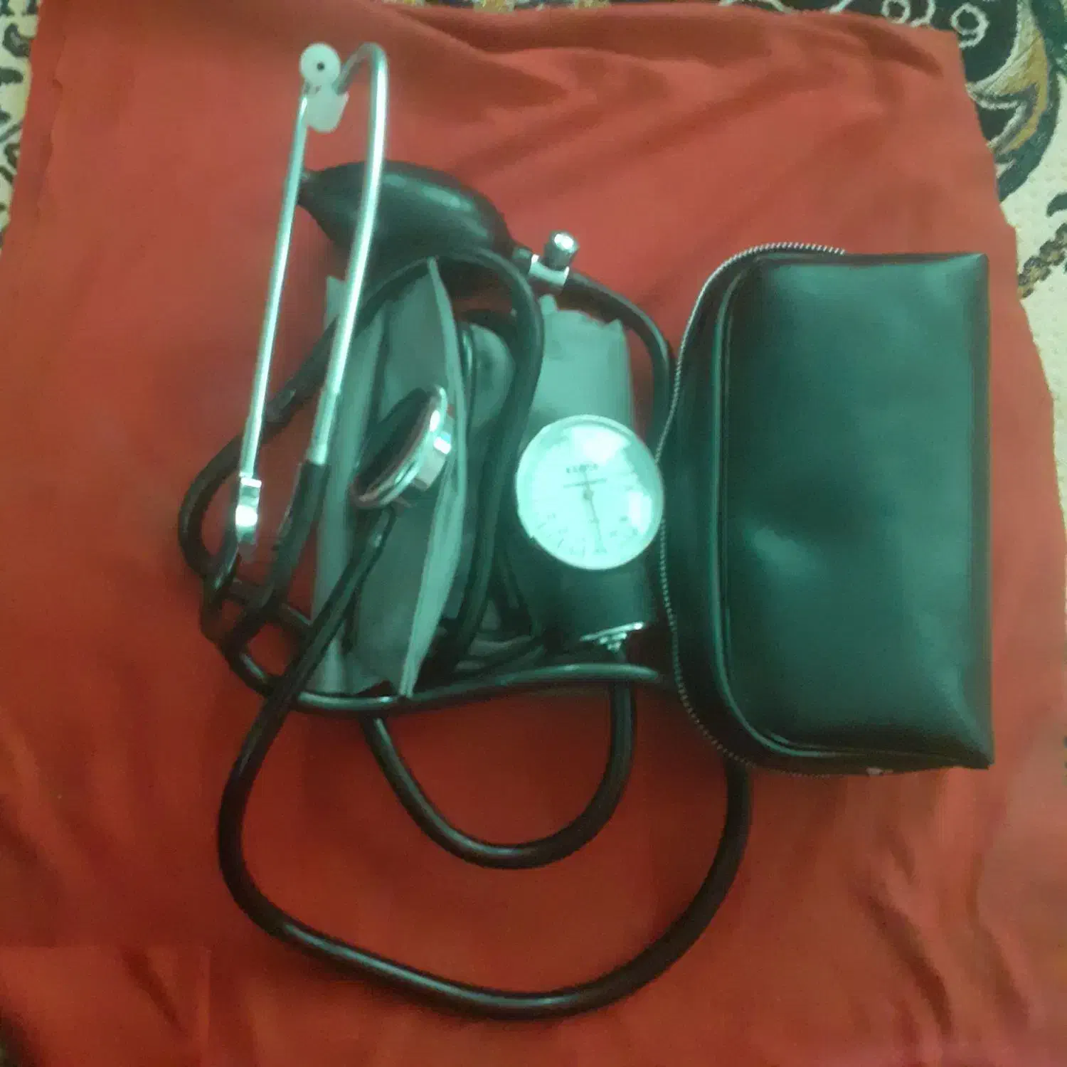 ساعت مچی مردانه و دستگاه فشارخون عقربه ای ژاپنی|ساعت|گلپایگان, |دیوار