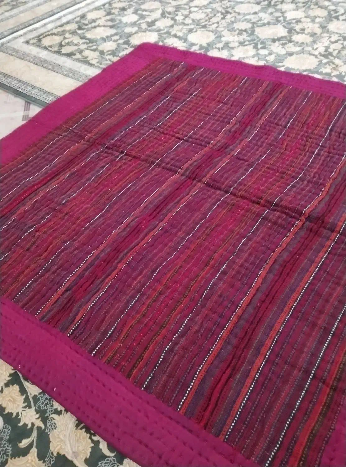 لحاف کرسی|رختخواب، بالش، پتو|دورود, |دیوار