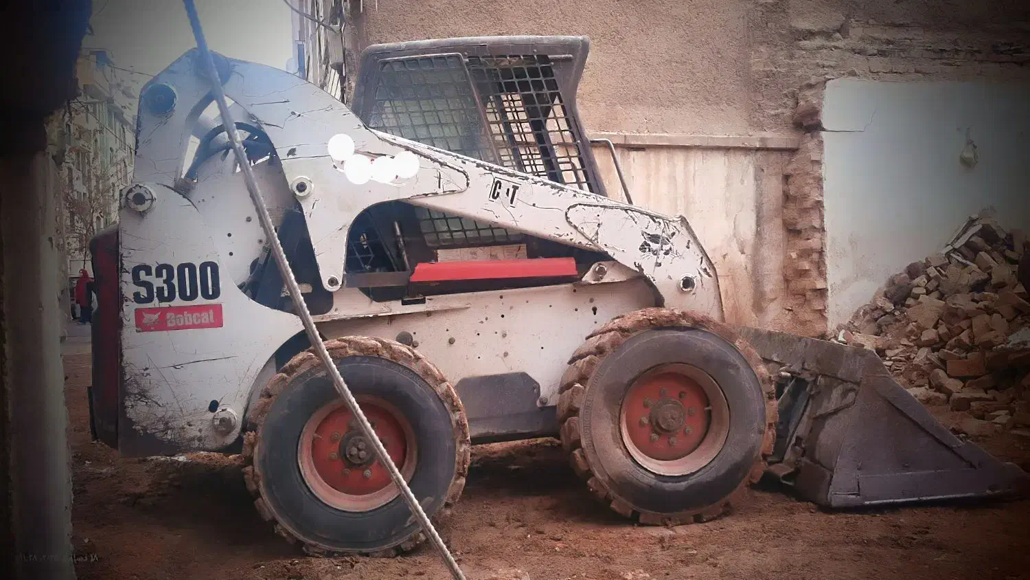 خاکبرداری با بابکت و ایسوزو /بادسان،/نیسان|خدمات حمل و نقل|تهران, فلسطین (میدان انقلاب)|دیوار