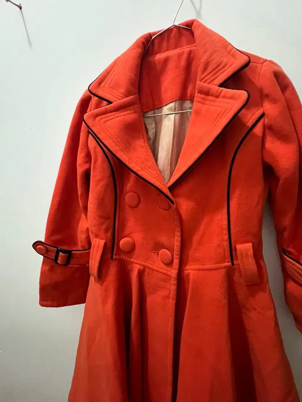 پالتو فوتر نارنجی|لباس|آمل, |دیوار