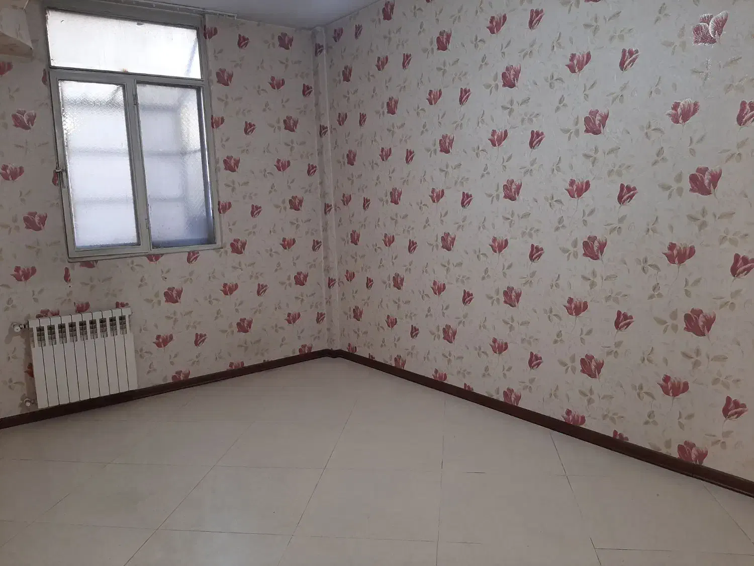 آپارتمان ۶۸متر ،تخلیه،با پارکینگ و انباری فلکه دوم