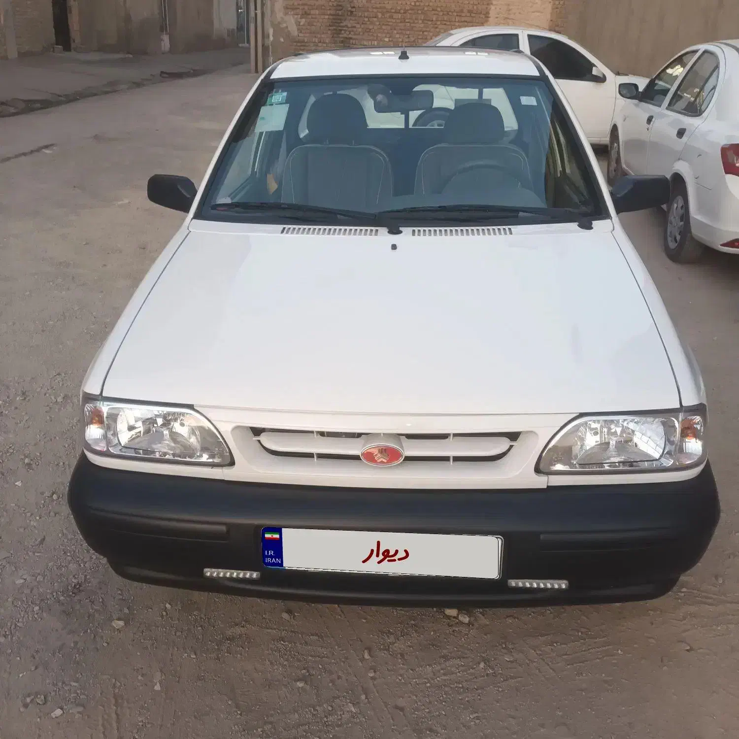 پراید وانت پاششی بیرنگ ۱۱ تا کار|خودرو سواری و وانت|نظرآباد, رسالت|دیوار