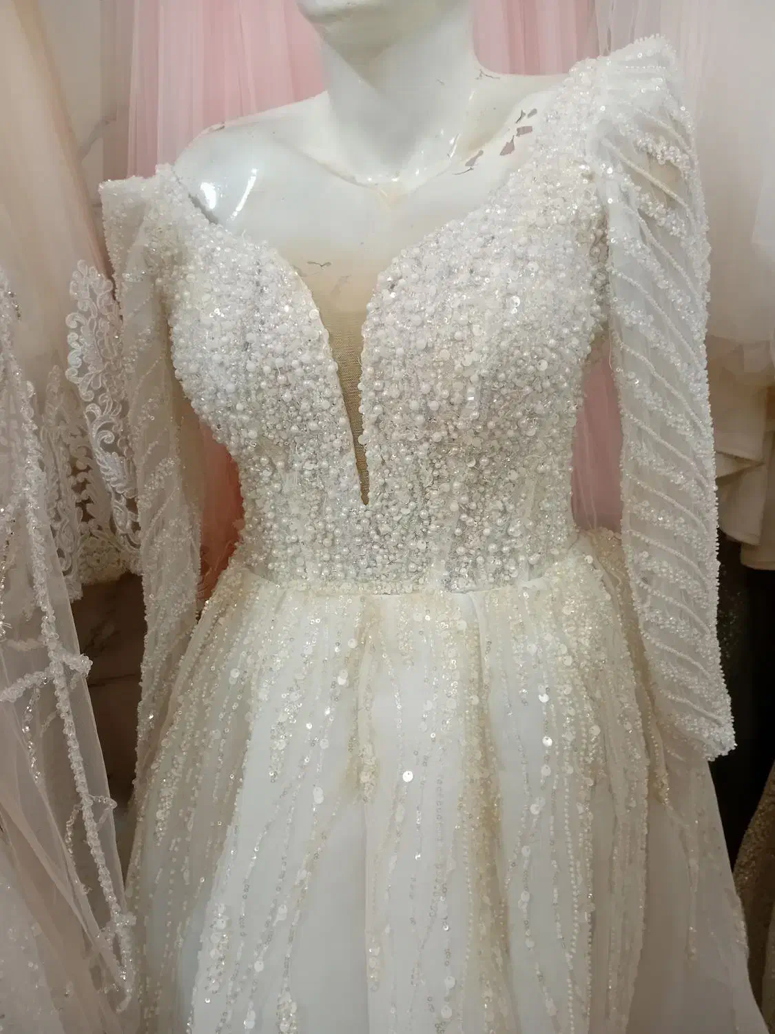 اجاره انواع لباس عروس و لباس مجلسی در مزون مرسانا|لباس|گناباد, |دیوار