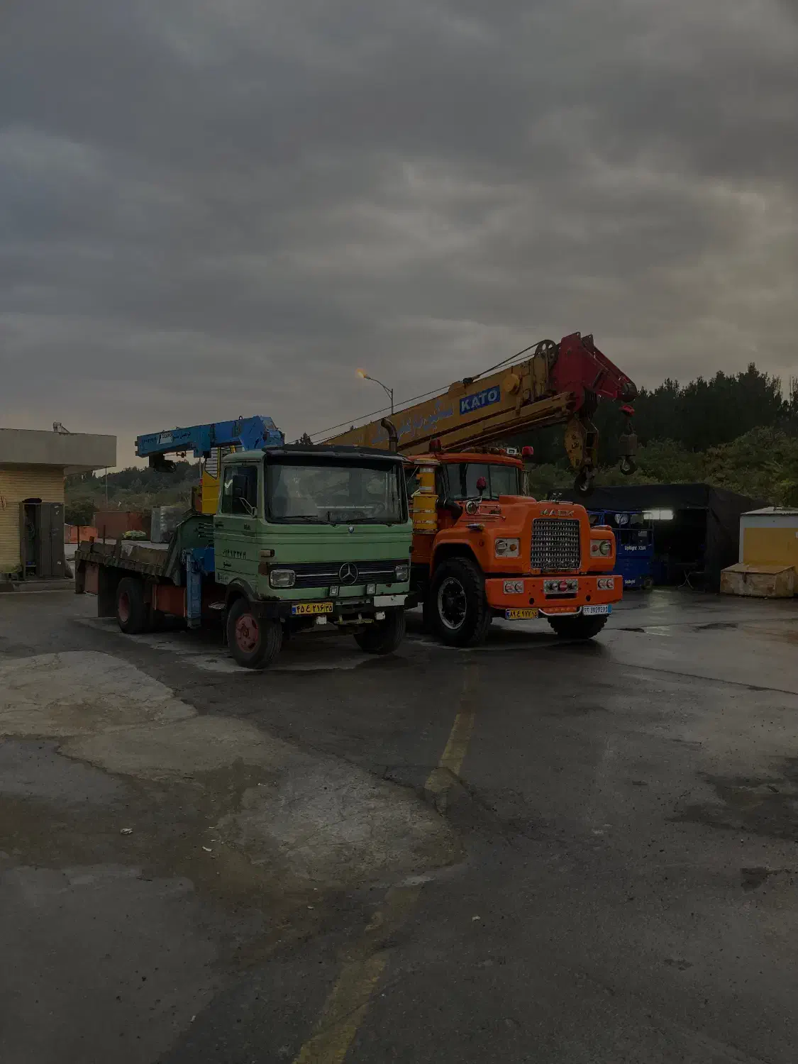 جرثقیل کفی سه تن خاور|خدمات حمل و نقل|تبریز, |دیوار