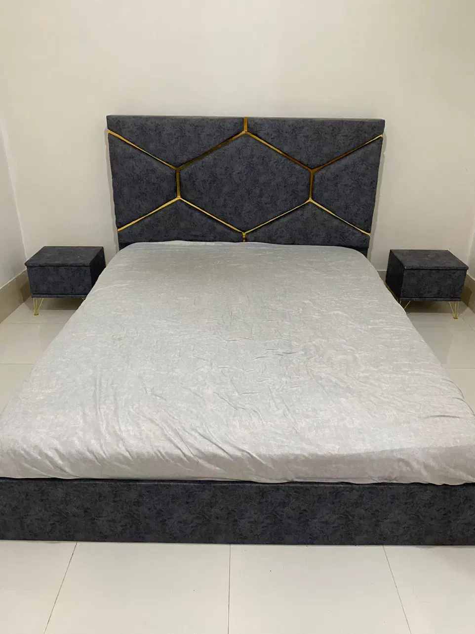 سرویس خواب۱۳|تخت و سرویس خواب|زاهدان, |دیوار