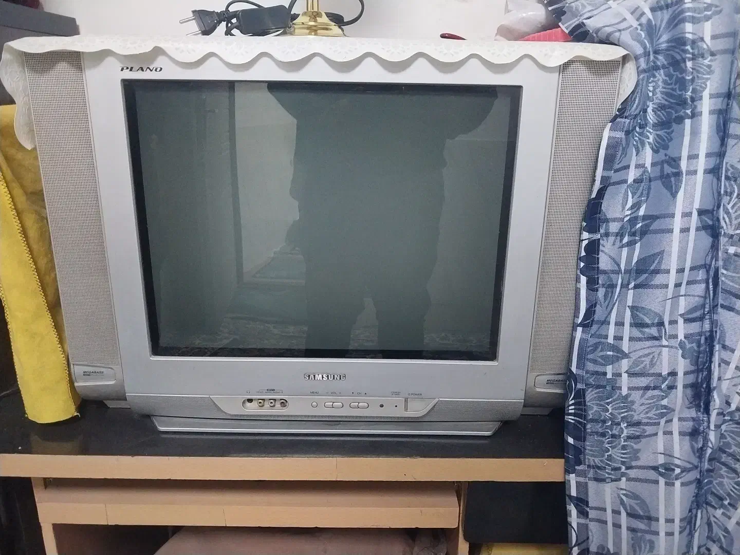 تلوزیون ال جی و سامسونگ ۳۲اینج و ۴۳ اینج کره ای|تلویزیون و پروژکتور|زنجان, |دیوار