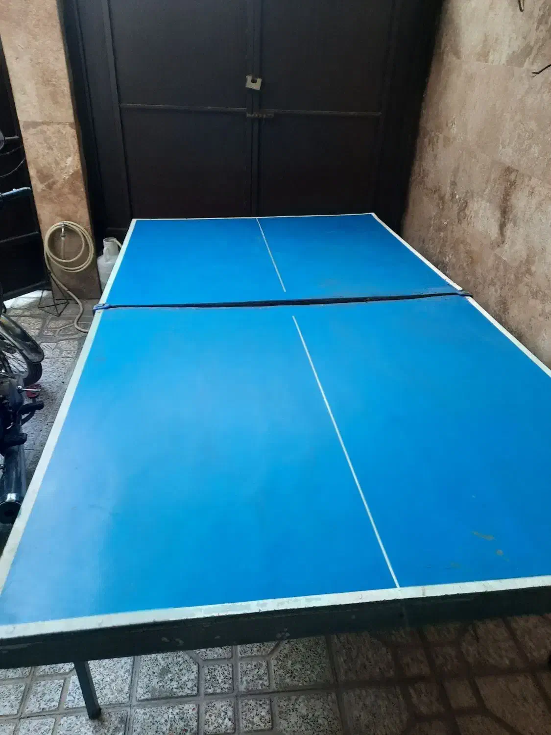 میز پینگ پنگ|ورزش‌های توپی|رباط‌کریم, رباط‌کریم|دیوار