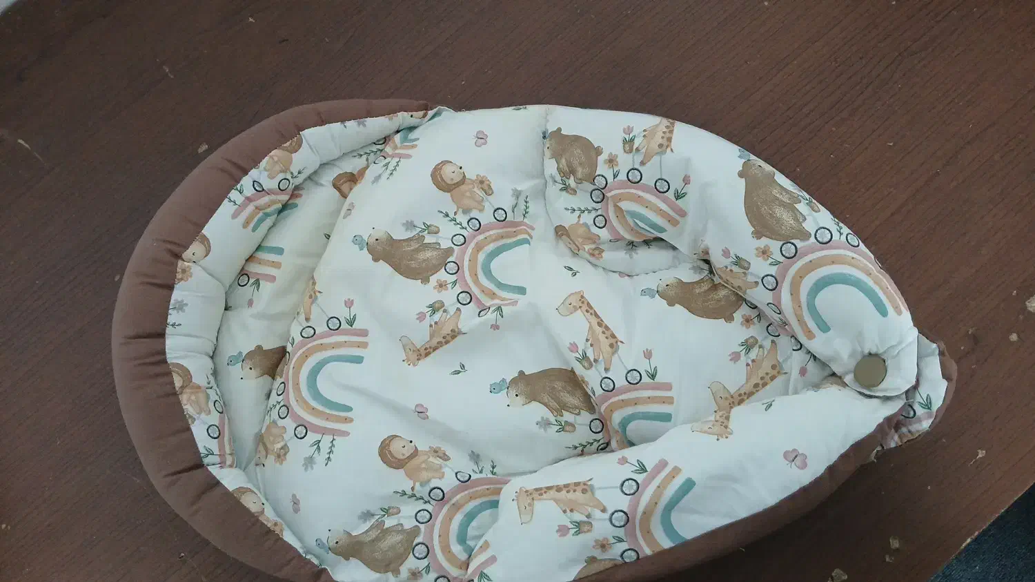 بالشت شیردهی و فرم دهی سر نوزاد و آغوشی نوزاد|اسباب و اثاث بچه|ساری, |دیوار