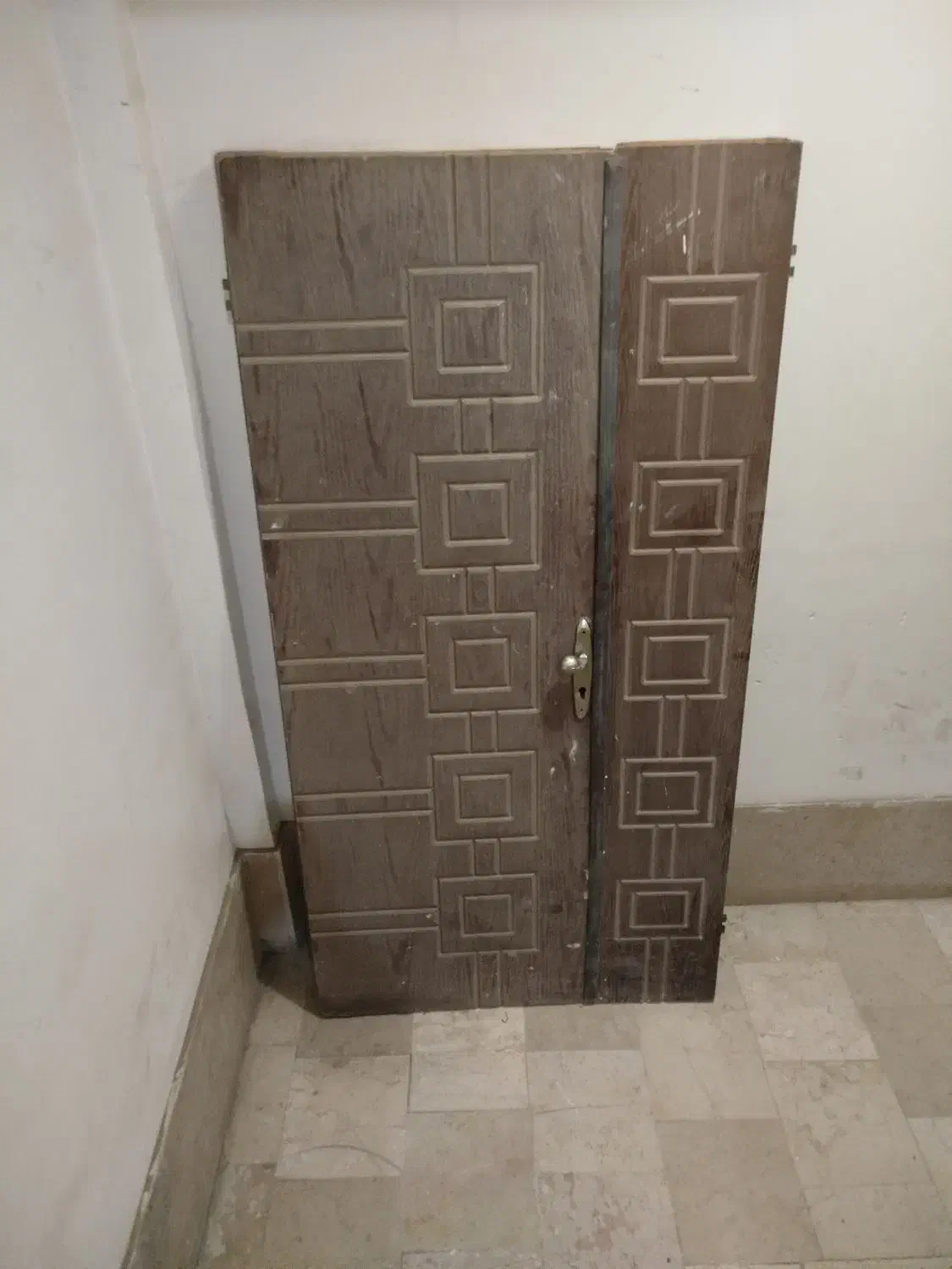 درب دولنگه چوبی|مصالح و تجهیزات ساختمان|کرمان, |دیوار