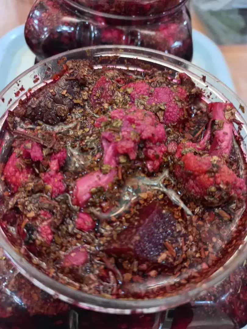 انواع ترشی ، پیاز سرخ شده ، انواع سبزی همگی خانگی|خوردنی و آشامیدنی|تهران, جوادیه|دیوار