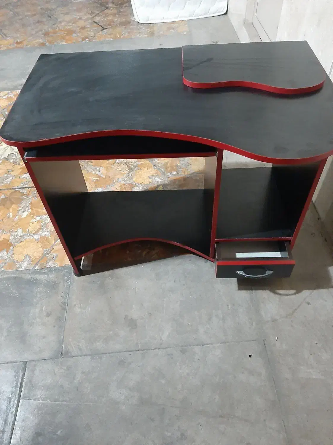 میز کامپیوتر و تحریر|میز تحریر و کامپیوتر|محمدشهر, همایون ویلا|دیوار