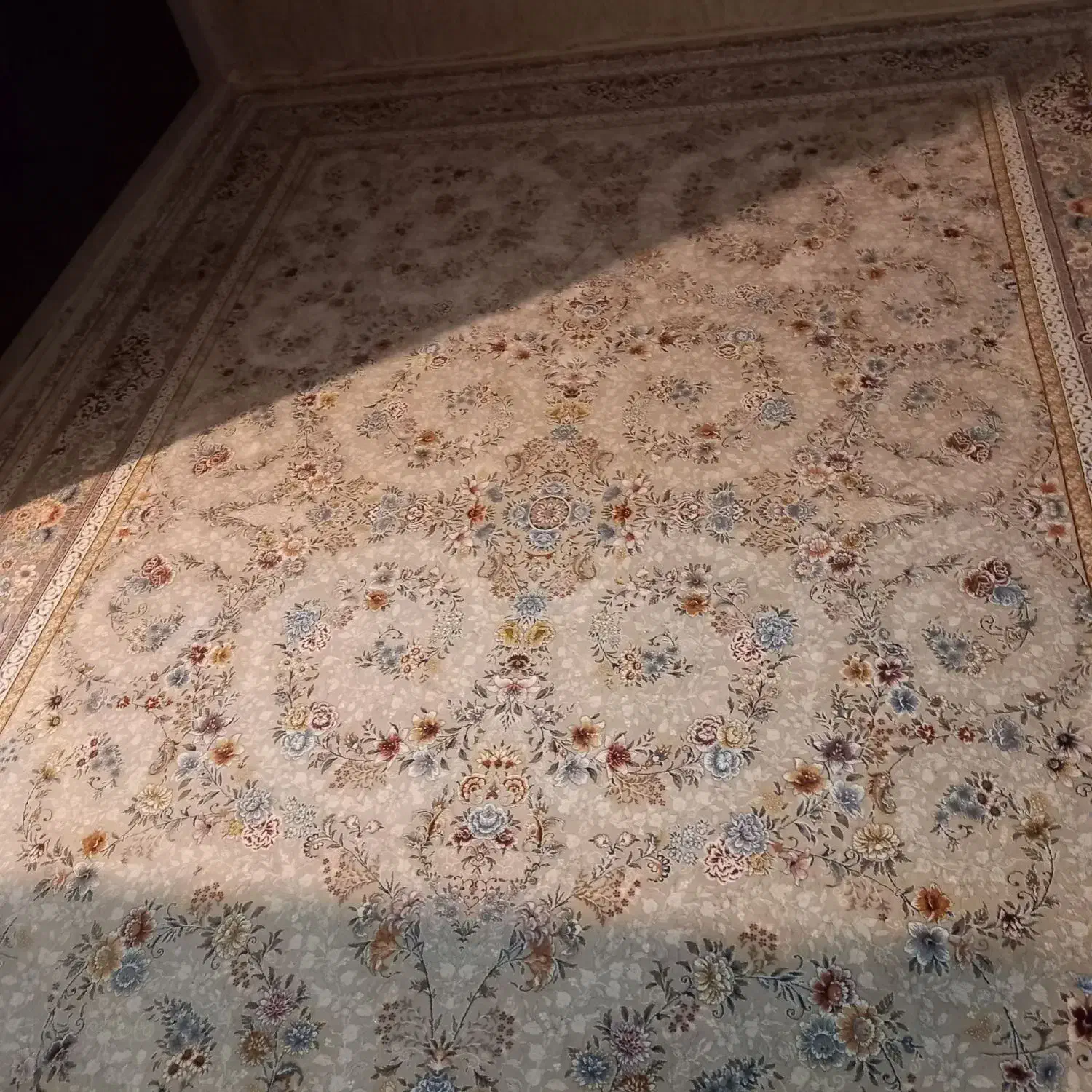 دوعددفرش 9متری ویک عدد قالیچه همین طرح فرش|فرش|نیشابور, شهید بهشتی|دیوار