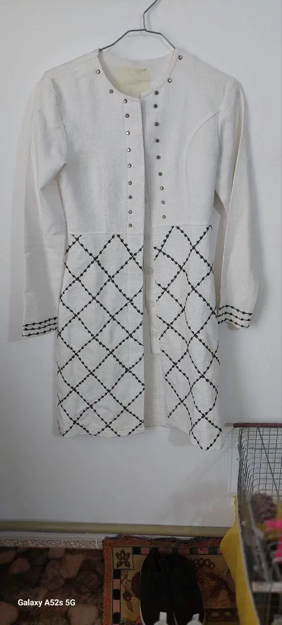 مانتو|لباس|نظرآباد, رسالت|دیوار