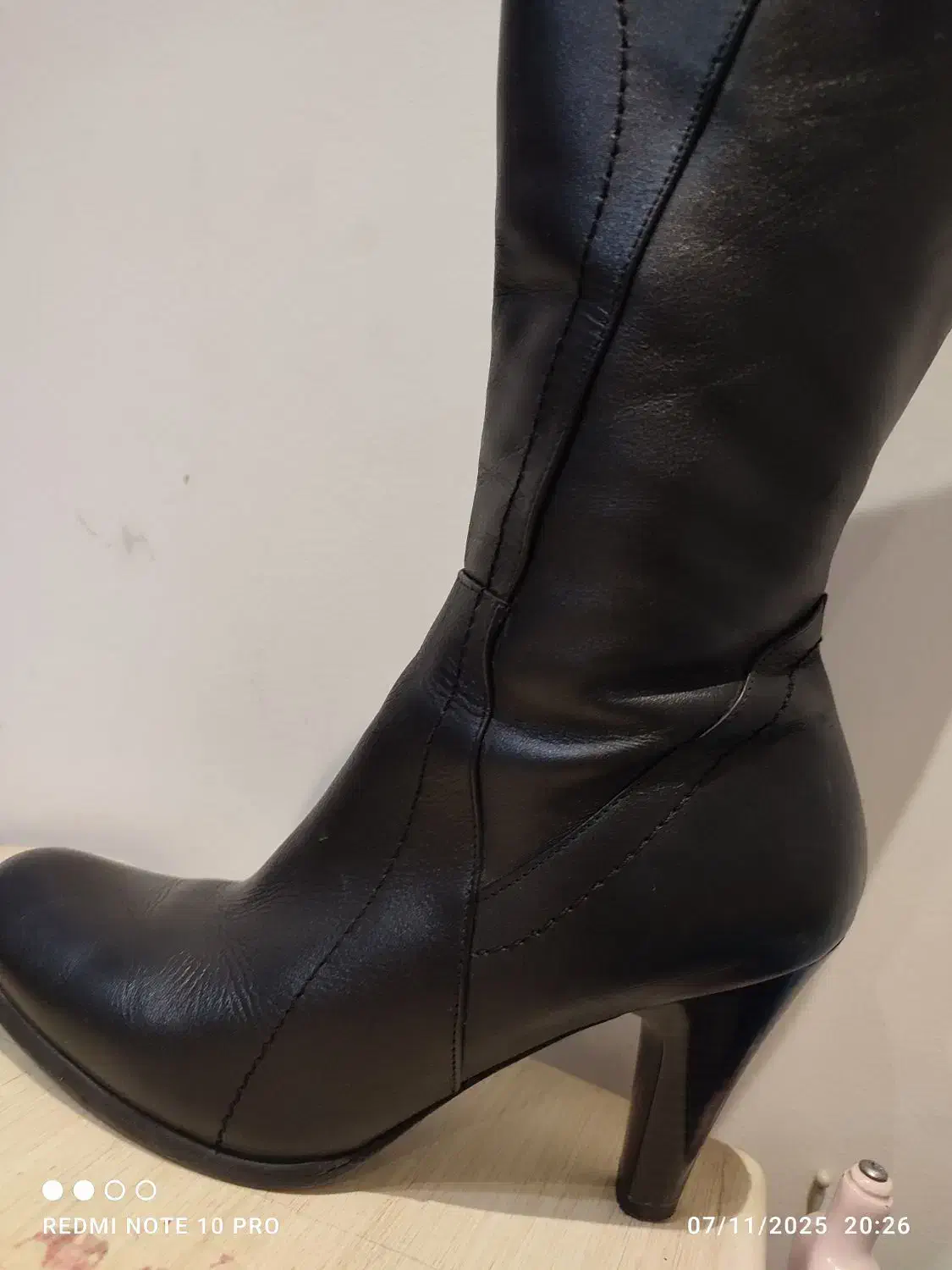 چرم مشهد دو بار استفاده شده شماره ۳۸|کیف، کفش، کمربند|مشهد, کوشش|دیوار