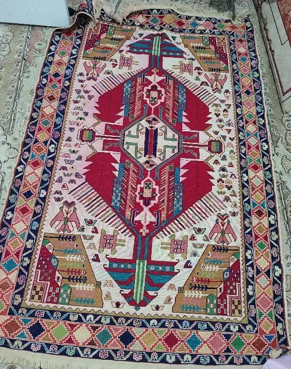 فرش دستبافت و گلیم|فرش|پرند, فاز ۶|دیوار