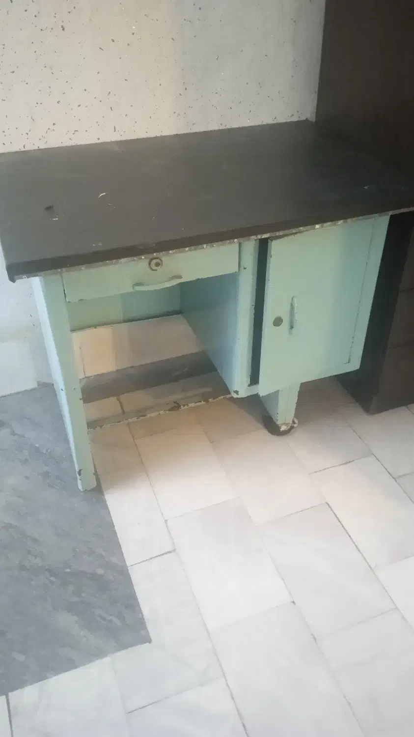 میز کار فلزی|میز تحریر و کامپیوتر|قائمشهر, |دیوار