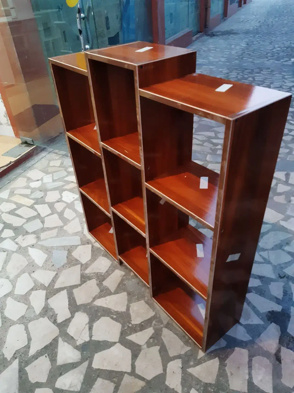 کتابخانه|کتابخانه، شلف، قفسههای دیواری|لنگرود, |دیوار