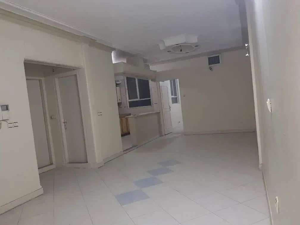 اپارتمان ۶۵ متری طبقات ۳و۴