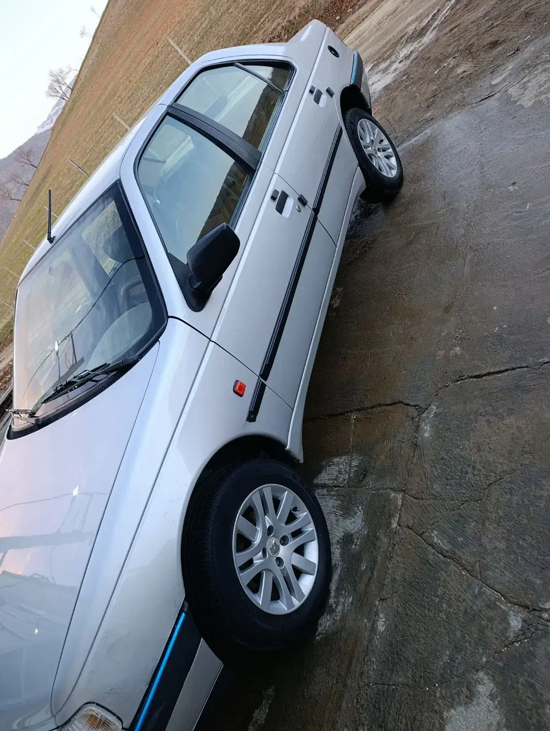 پژو ۴۰۵ مدل ۹۱|خودرو سواری و وانت|بانه, |دیوار